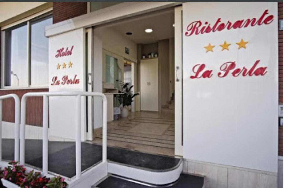 Hotel La Perla Cupra Marittima Exterior foto