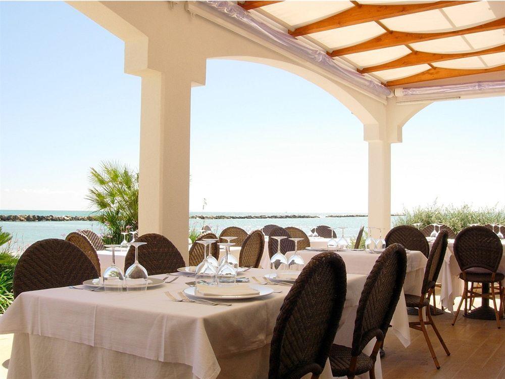 Hotel La Perla Cupra Marittima Exterior foto